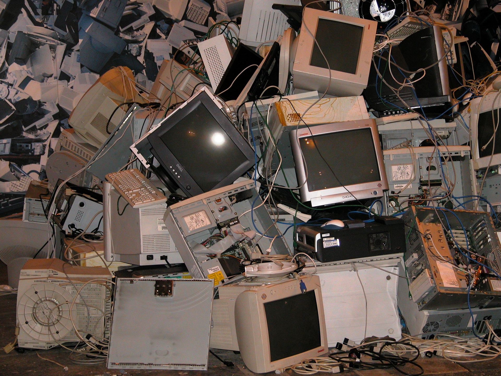 Why is EPR needed? Nigeria’s e-waste crisis